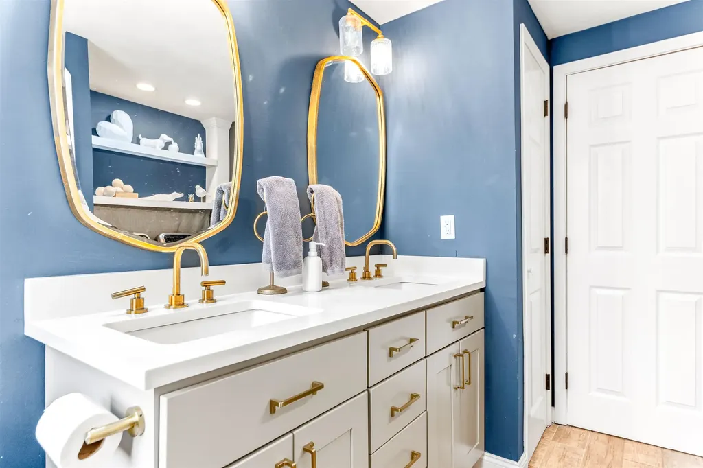 8 Cedarview Lane Hampton NH 03842