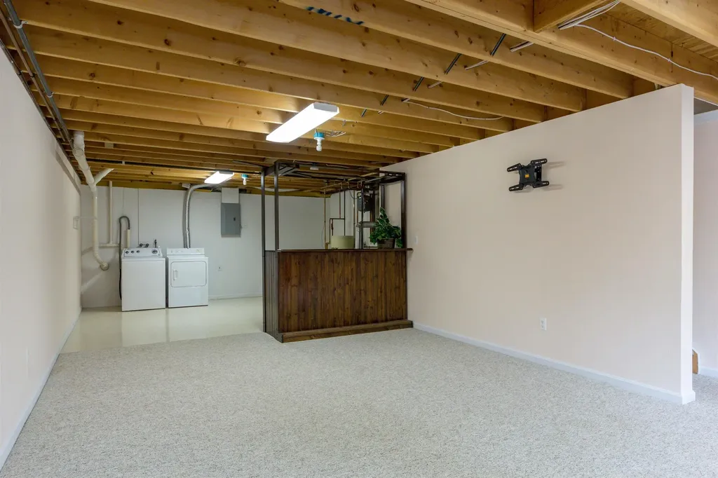 26 Pointe Drive Essex VT 05452