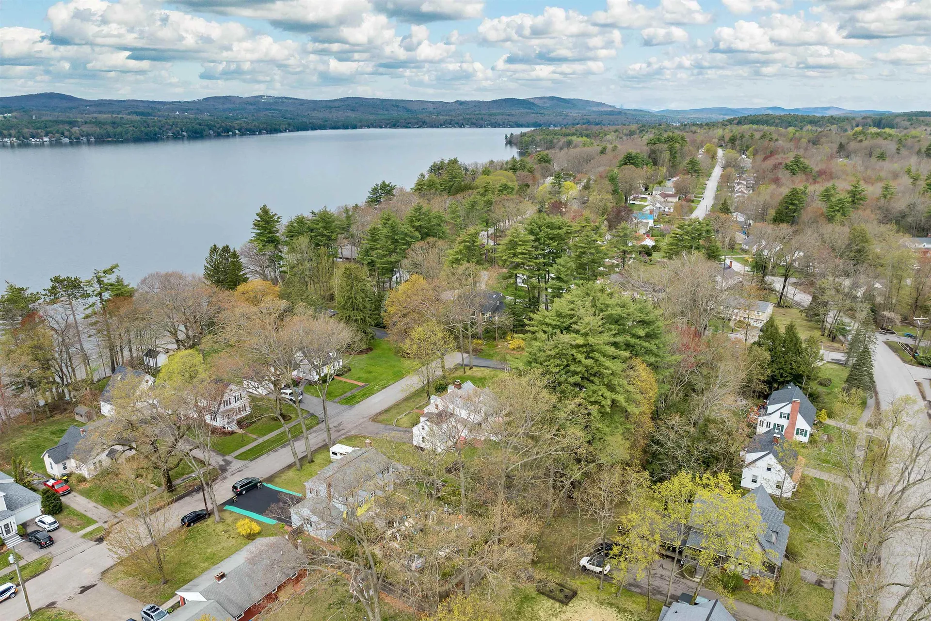 51 Winnicoash Street Laconia NH 03246