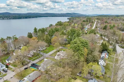 51 Winnicoash Street Laconia NH 03246