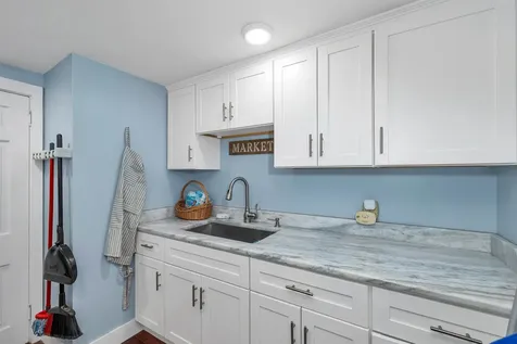 51 Winnicoash Street Laconia NH 03246