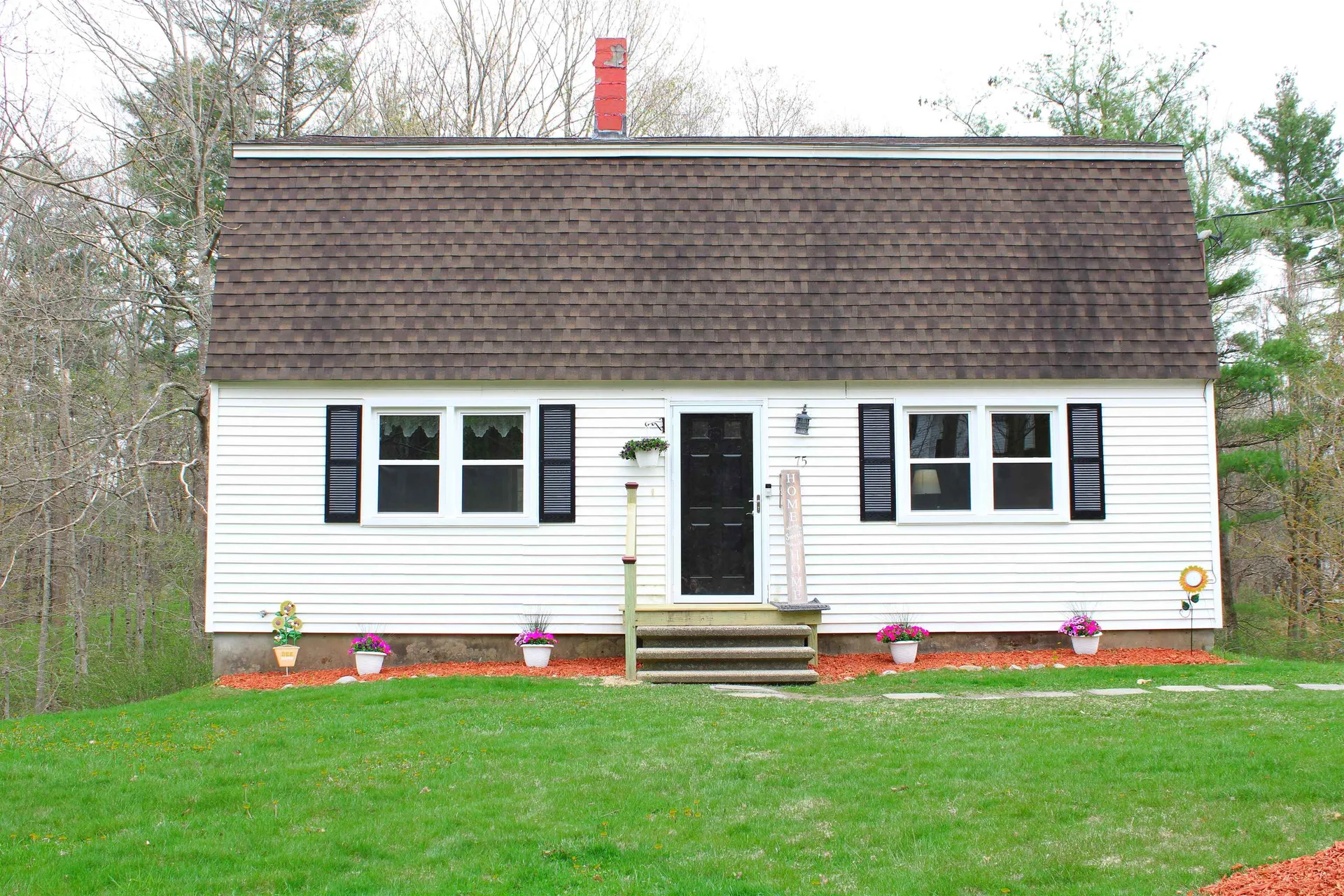75 Tsienneto Road Derry NH 03038