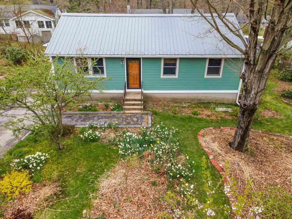 11 Park Street Allenstown NH 03275