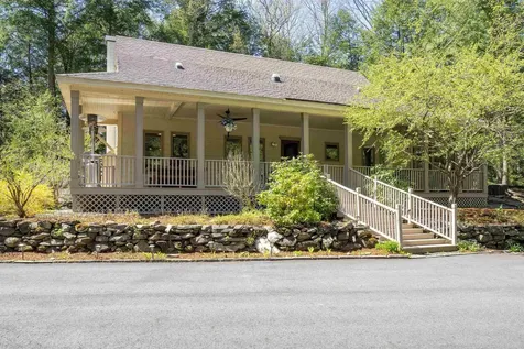 23 Lyman Batcheller Road Hartford VT 05059
