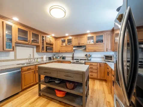 23 Lyman Batcheller Road Hartford VT 05059