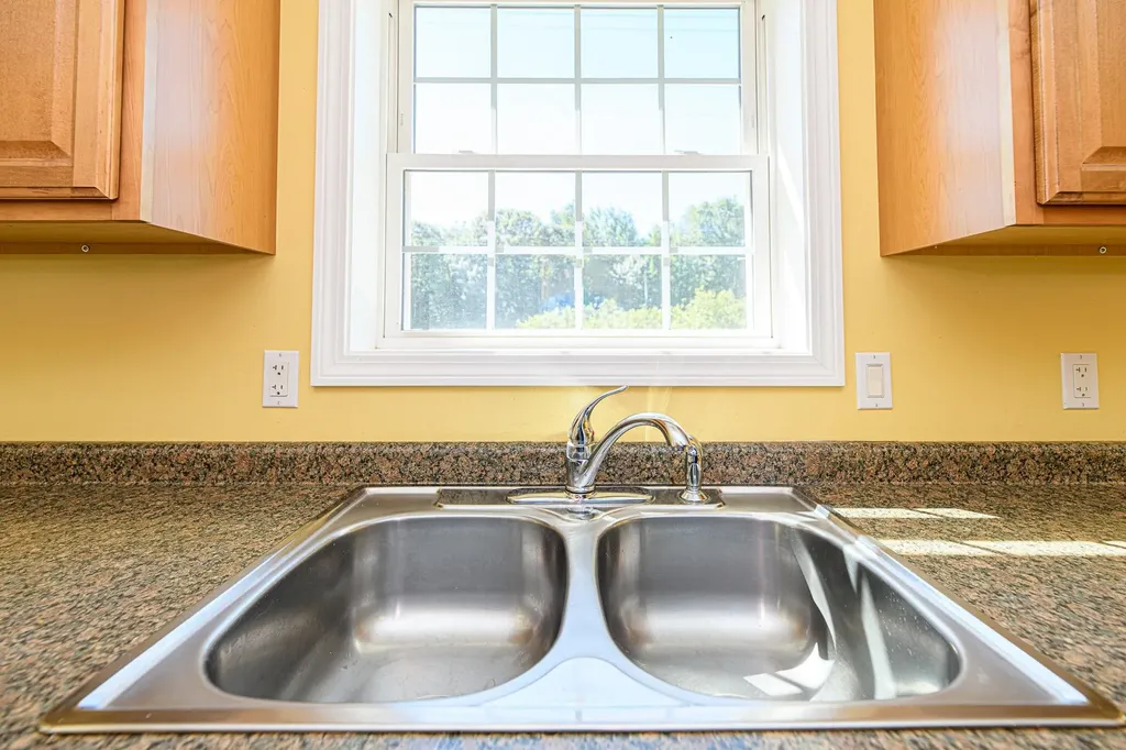 23 Cate Road Deerfield NH 03037
