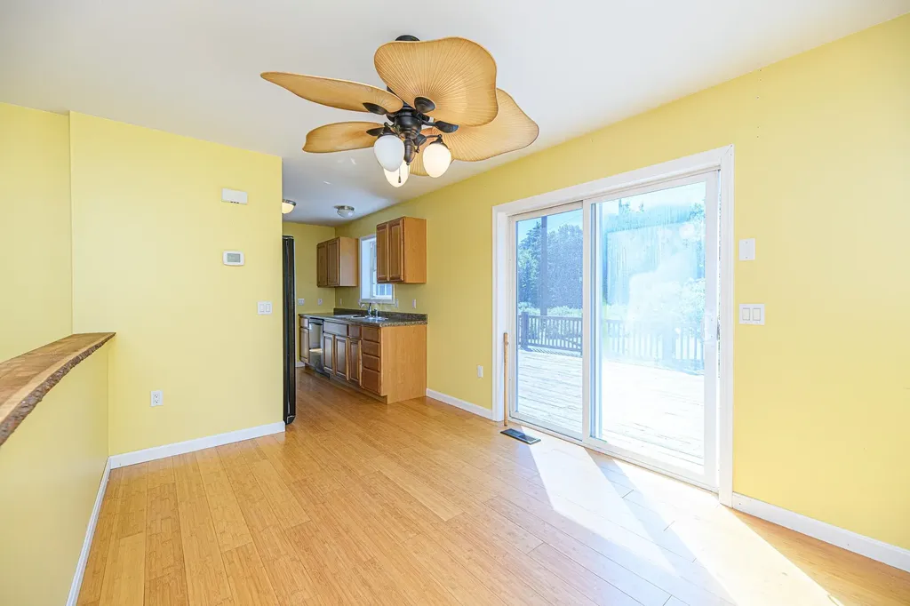 23 Cate Road Deerfield NH 03037