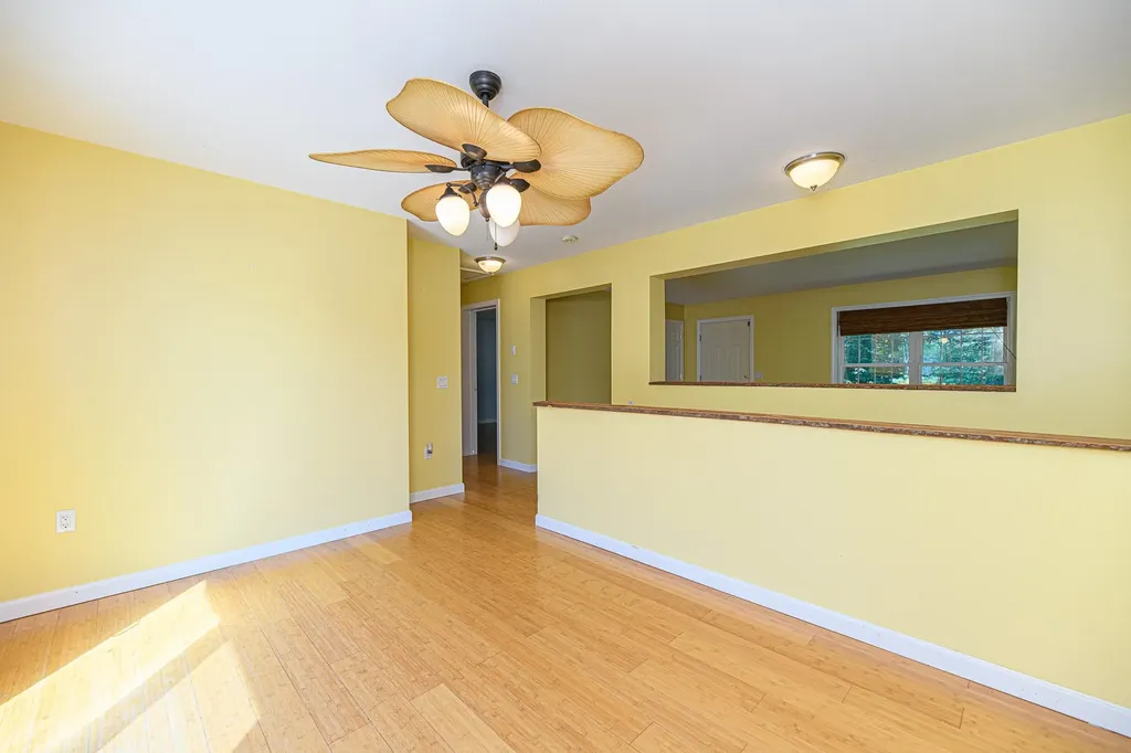 23 Cate Road Deerfield NH 03037