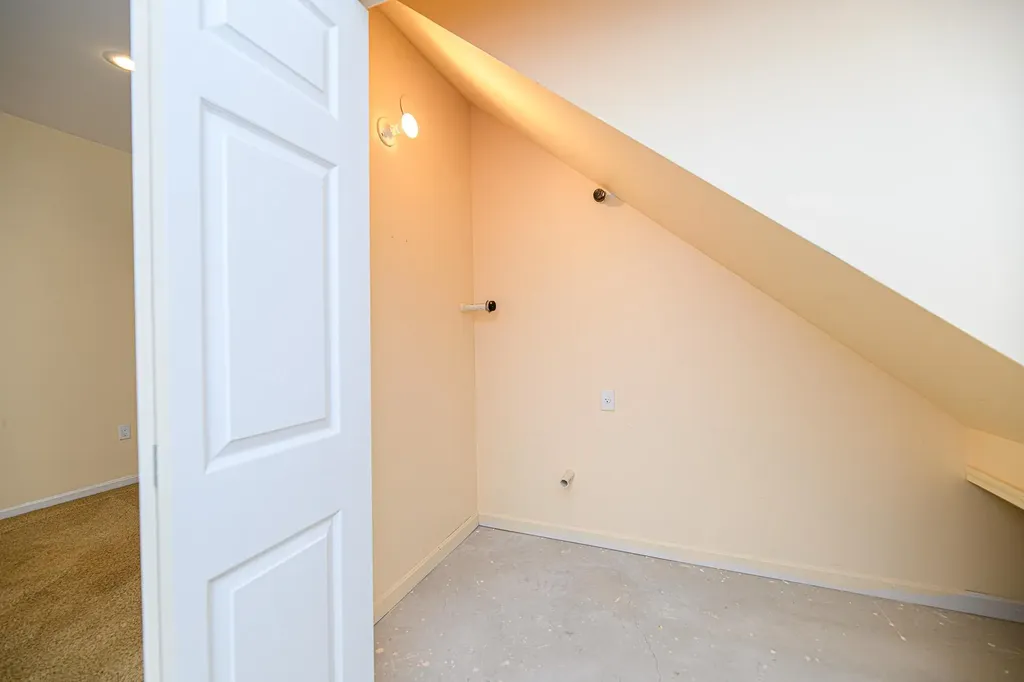 23 Cate Road Deerfield NH 03037