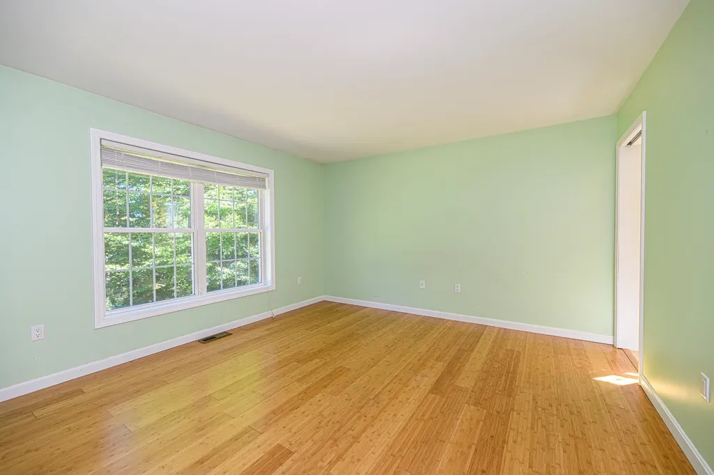 23 Cate Road Deerfield NH 03037