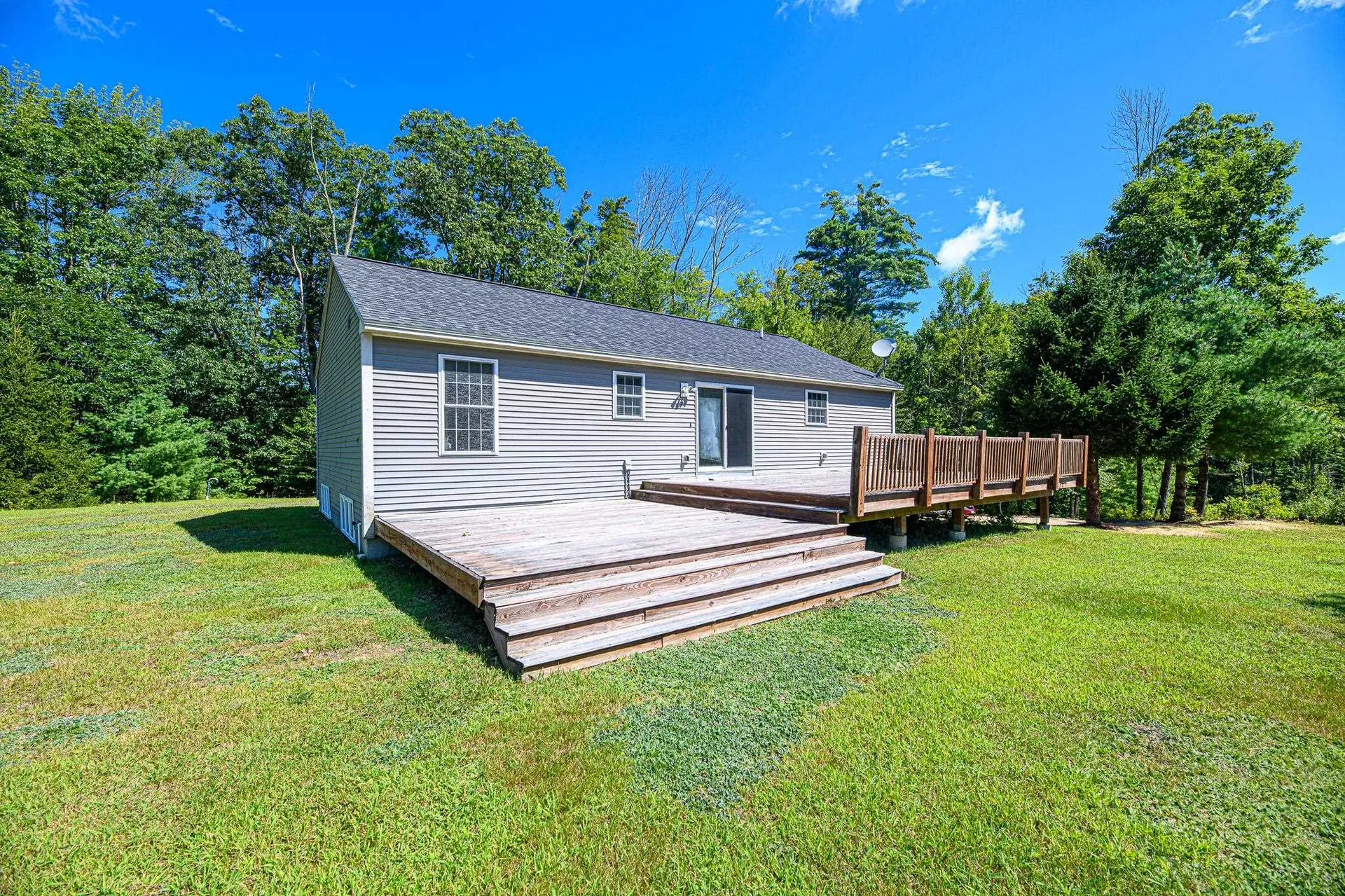 23 Cate Road Deerfield NH 03037
