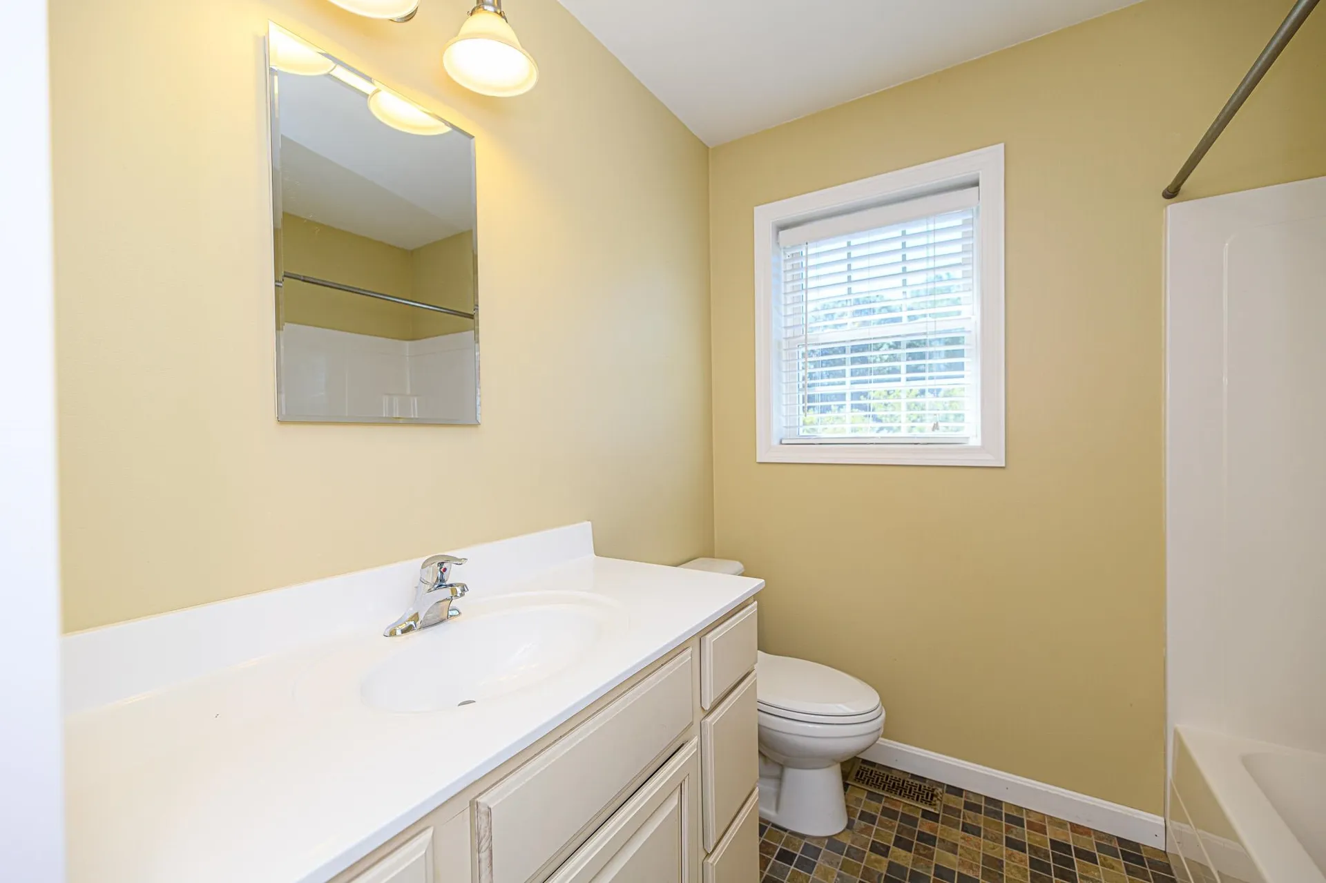 23 Cate Road Deerfield NH 03037
