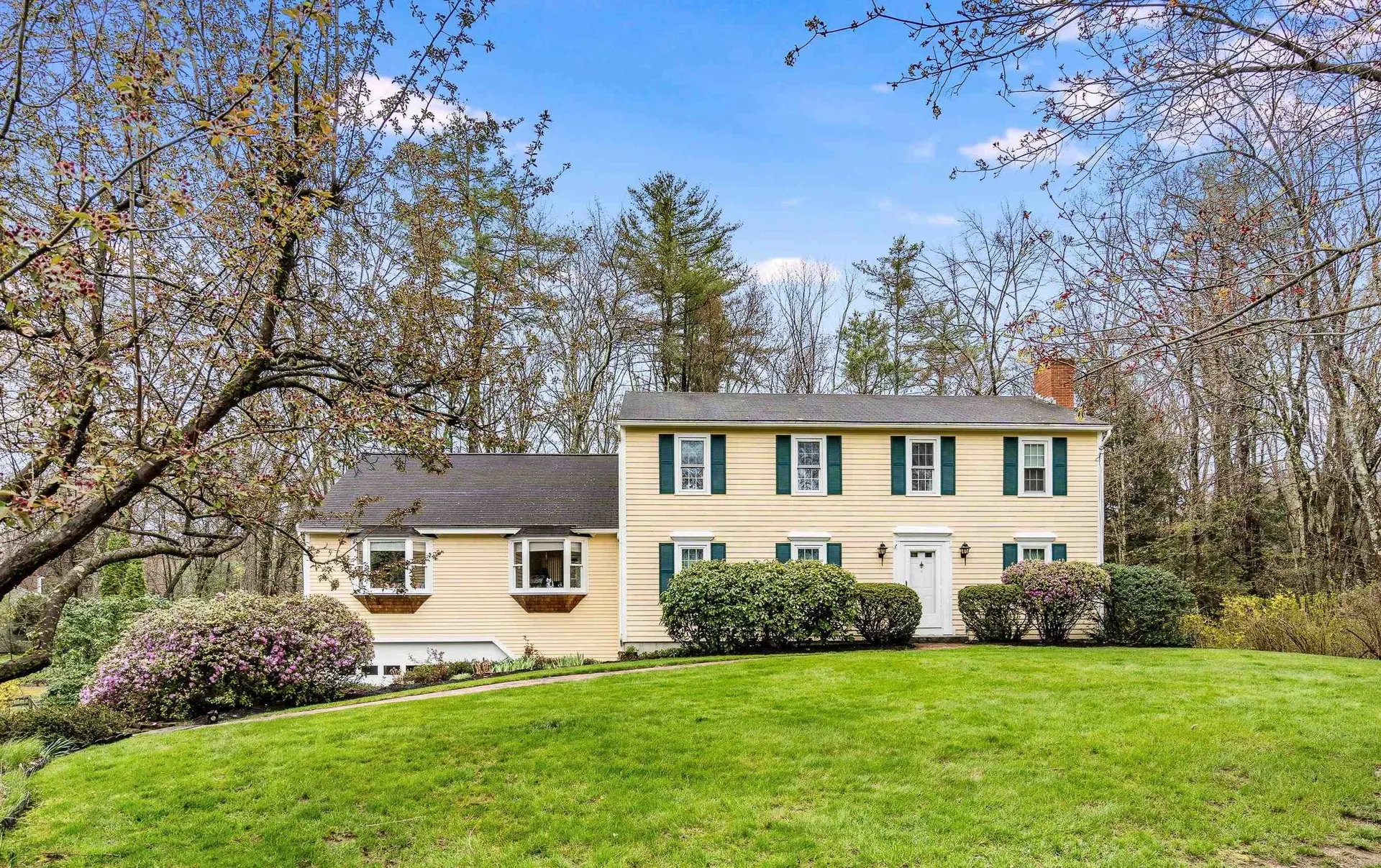 39 Old Sawmill Road Bedford NH 03110