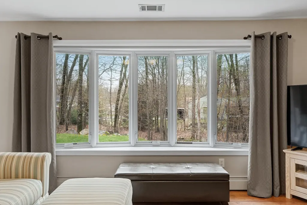 10 Merrill Drive Atkinson NH 03811