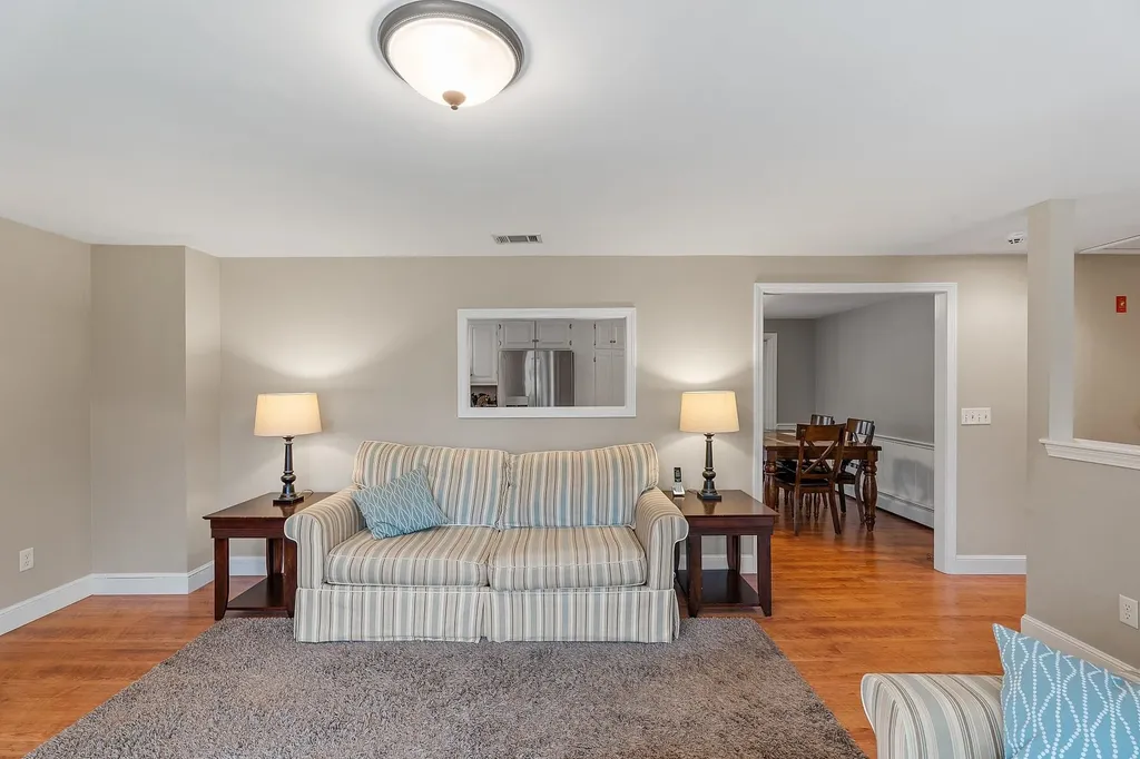 10 Merrill Drive Atkinson NH 03811