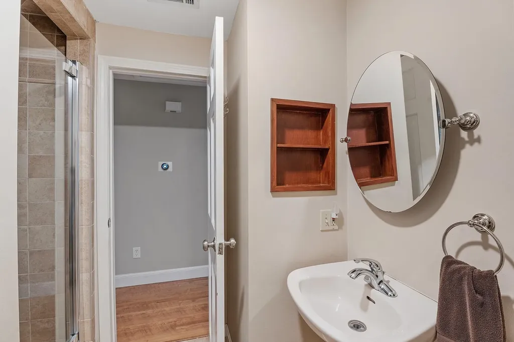 10 Merrill Drive Atkinson NH 03811