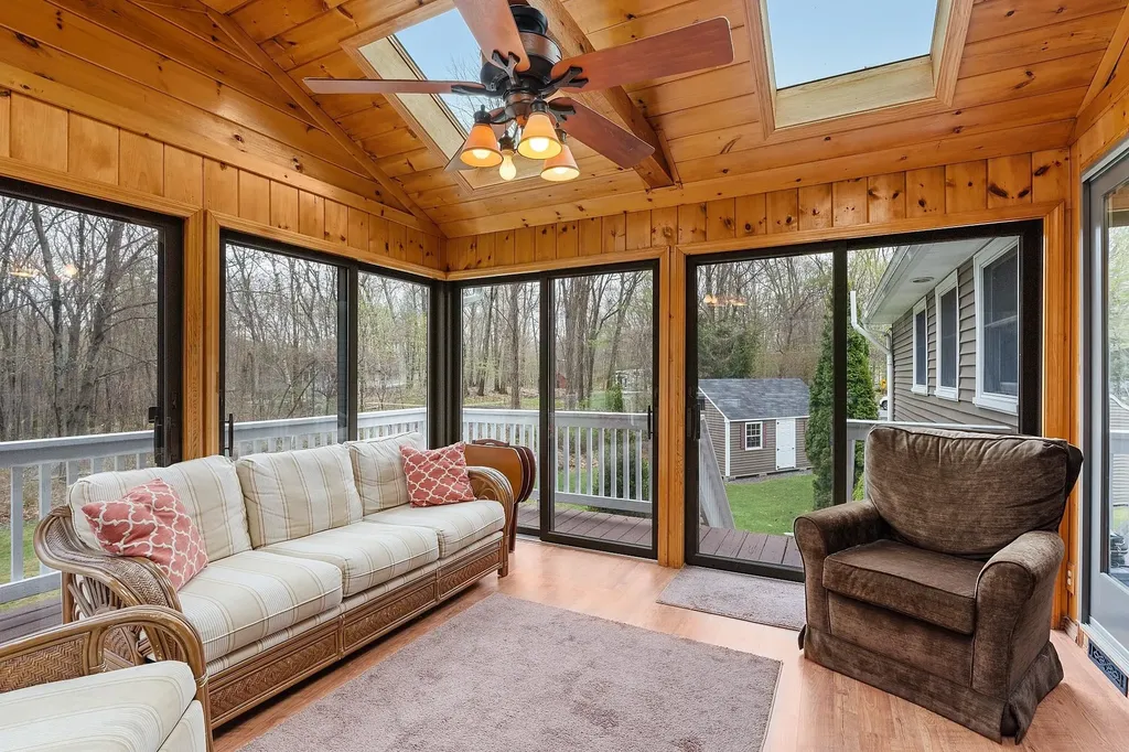 10 Merrill Drive Atkinson NH 03811