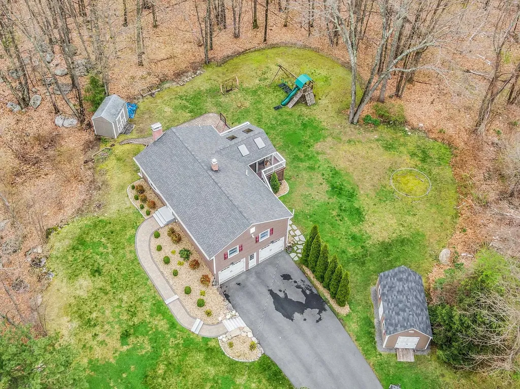 10 Merrill Drive Atkinson NH 03811