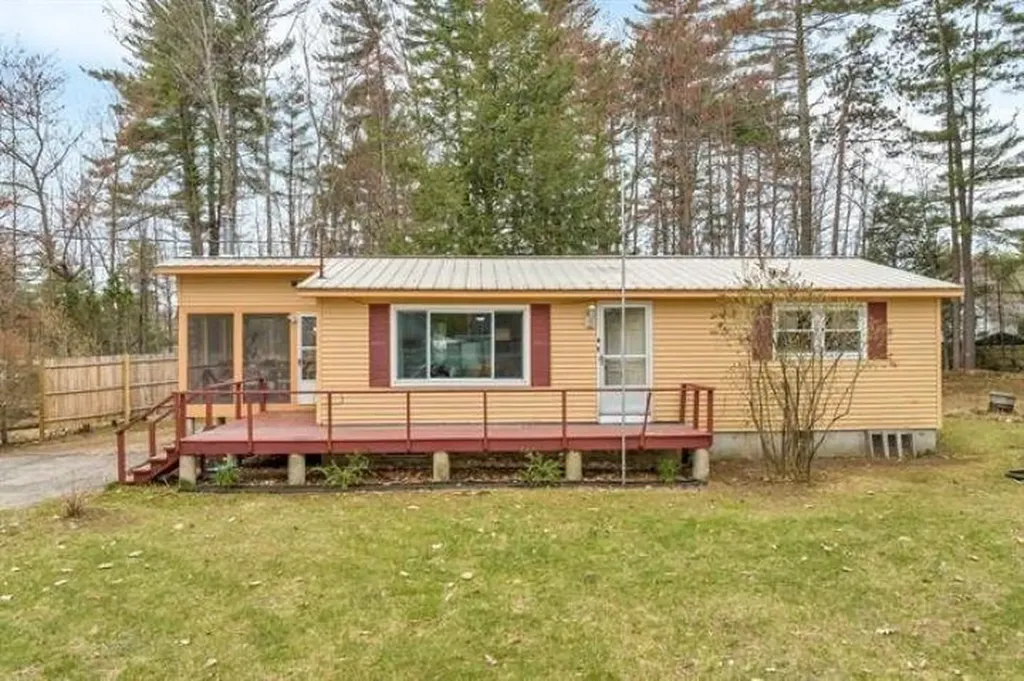 8 Abbott Lane Ossipee NH 03864