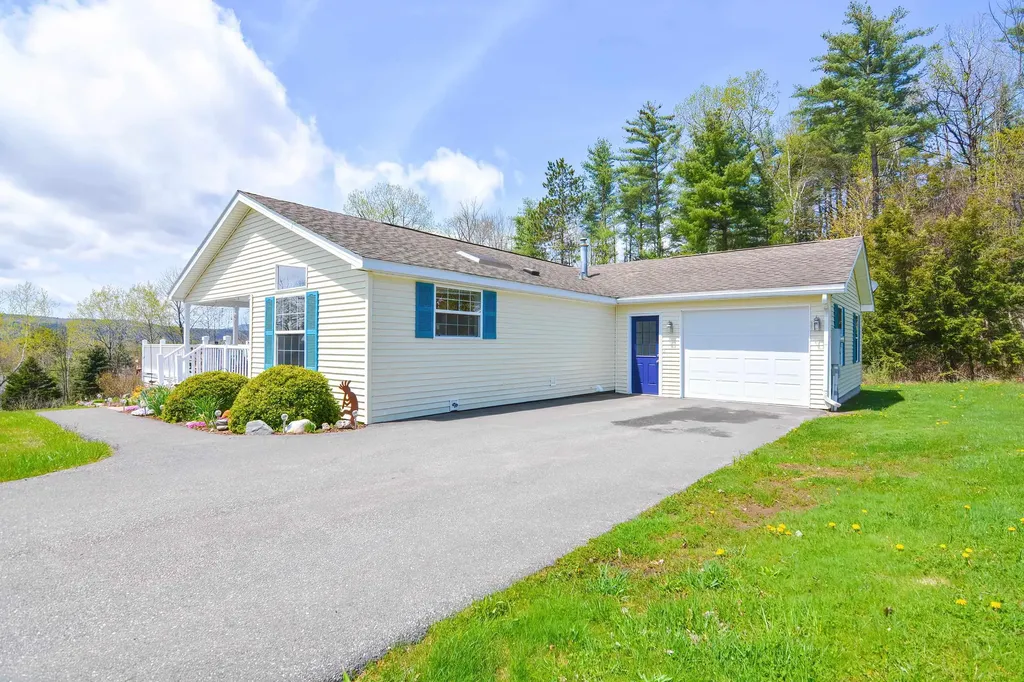 6 Sunset Avenue Franklin NH 03235