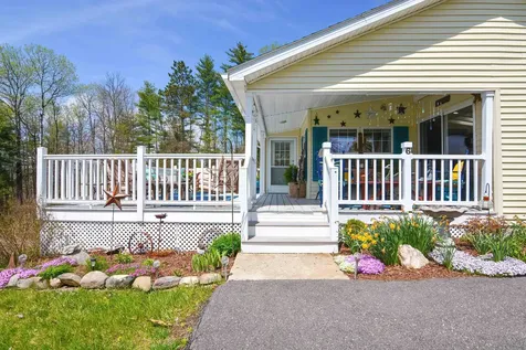 6 Sunset Avenue Franklin NH 03235