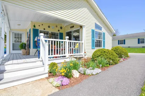 6 Sunset Avenue Franklin NH 03235