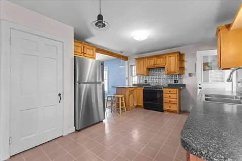 17 Marian Street Burlington VT 05401