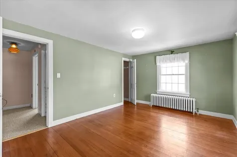 17 Marian Street Burlington VT 05401