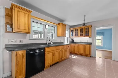 17 Marian Street Burlington VT 05401