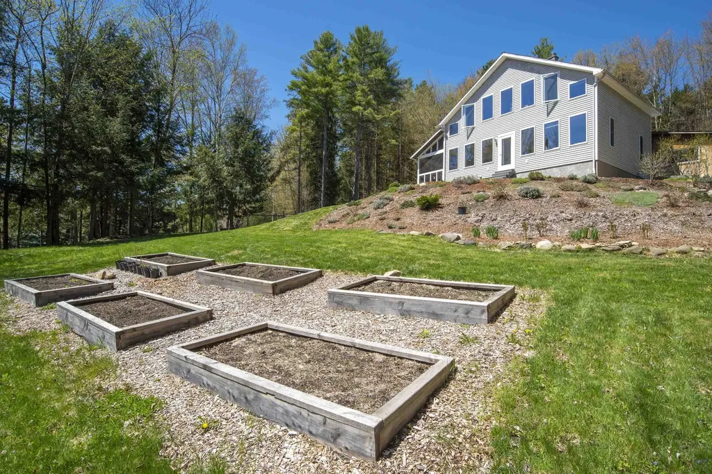 314 Portal Road Middlesex VT 05602