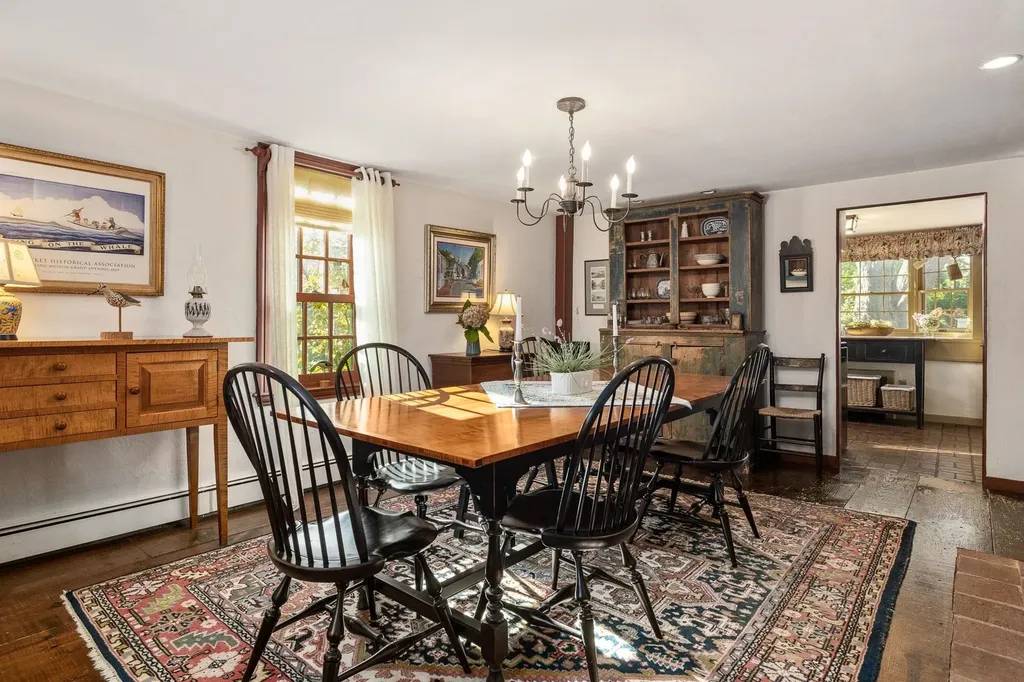33 Piscataqua Street New Castle NH 03854