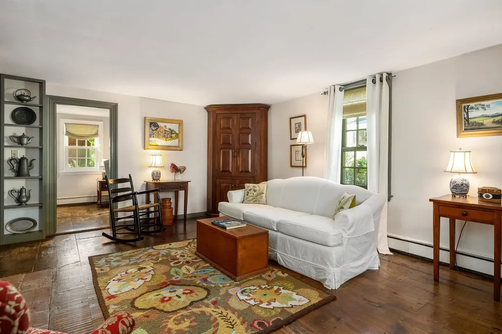 33 Piscataqua Street New Castle NH 03854