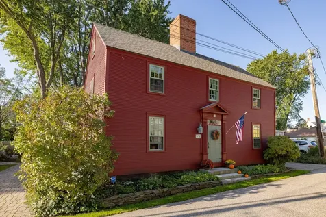 33 Piscataqua Street New Castle NH 03854