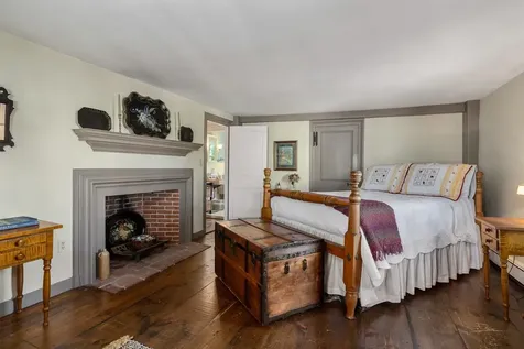 33 Piscataqua Street New Castle NH 03854
