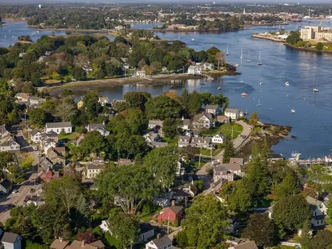 33 Piscataqua Street New Castle NH 03854