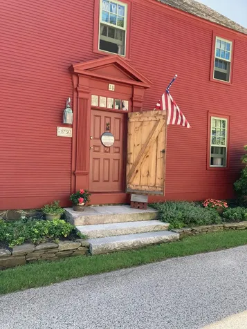 33 Piscataqua Street New Castle NH 03854
