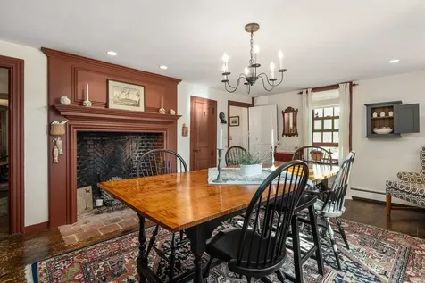 33 Piscataqua Street New Castle NH 03854