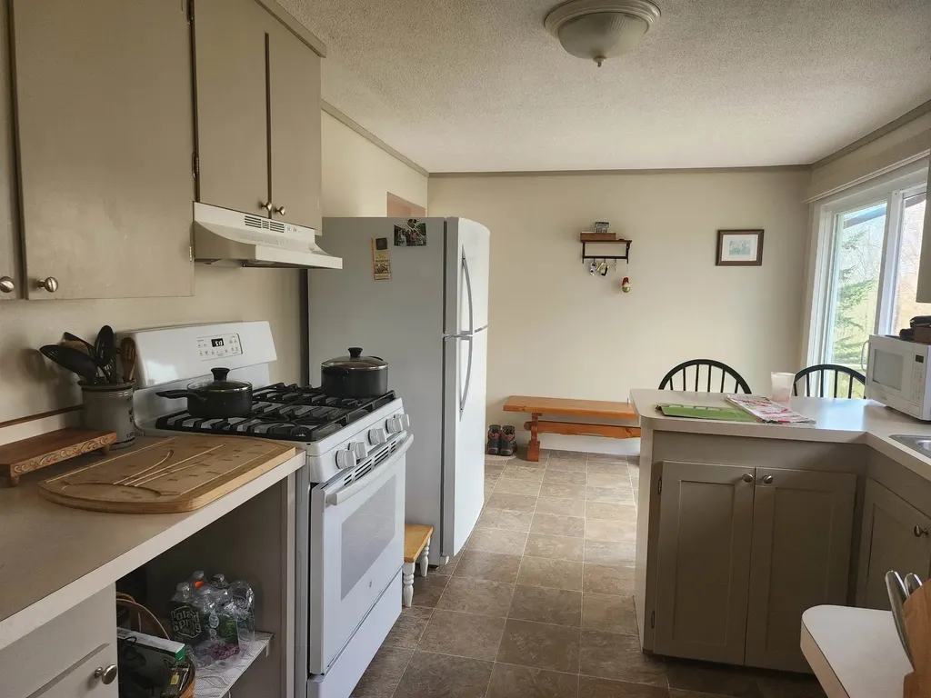 80 Payson Hill Road Rindge NH 03461