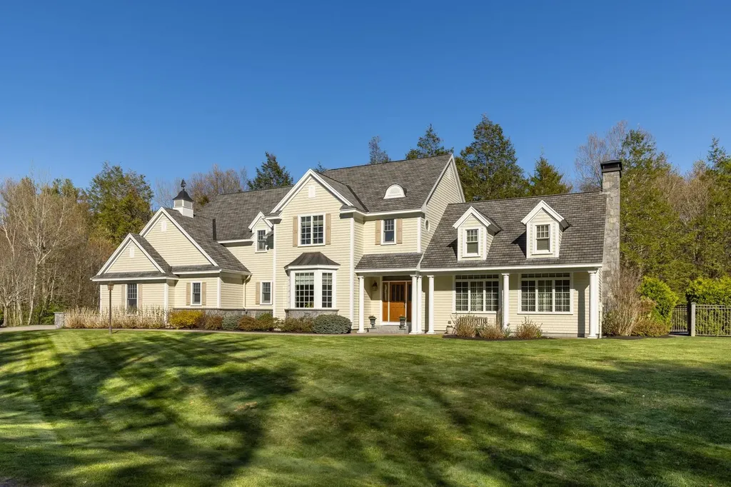 9 Whitehorse Drive Rye NH 03870