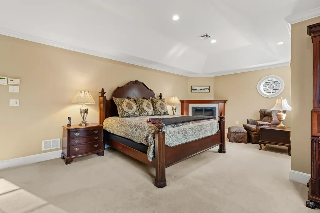 9 Whitehorse Drive Rye NH 03870