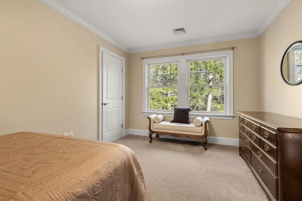 9 Whitehorse Drive Rye NH 03870