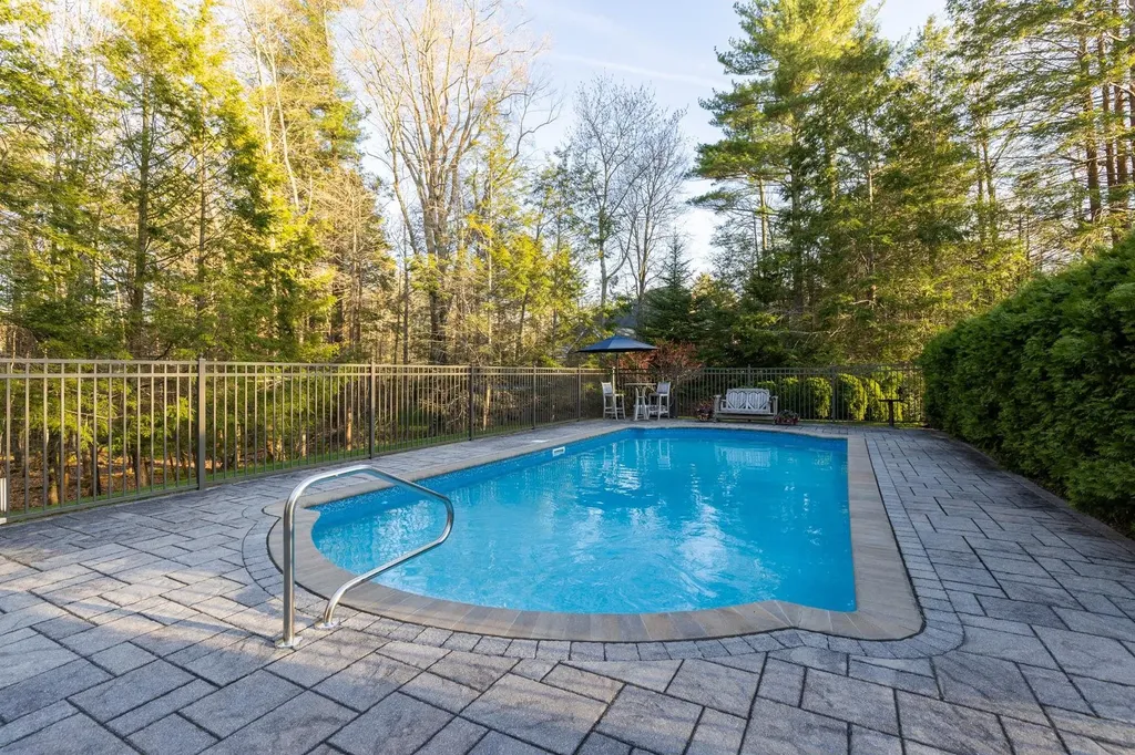 9 Whitehorse Drive Rye NH 03870