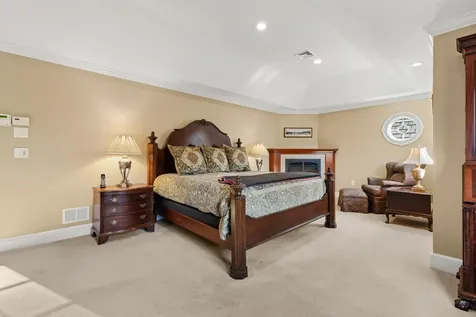 9 Whitehorse Drive Rye NH 03870