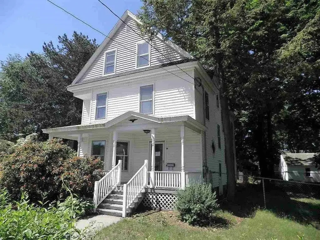 19 Library Street Hudson NH 03051