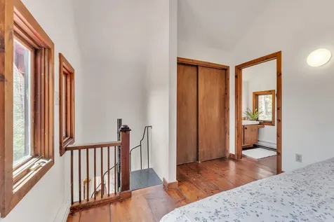 402 Great Hawk Road Rochester VT 05767-8811