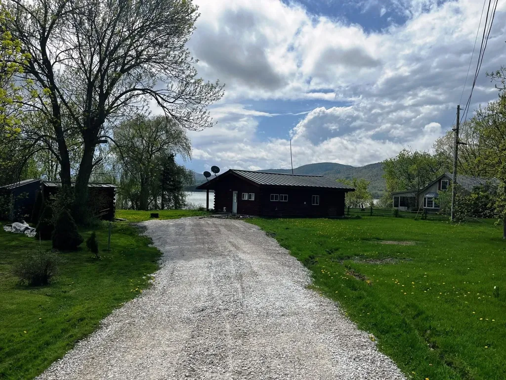 48 Capital Hill Drive Shoreham VT 05770