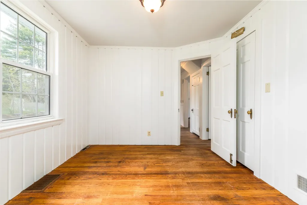 8 Thompson Lane Durham NH 03824