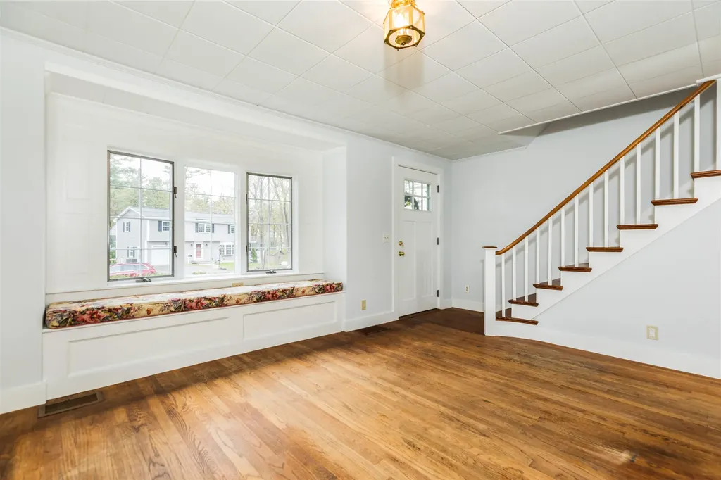 8 Thompson Lane Durham NH 03824