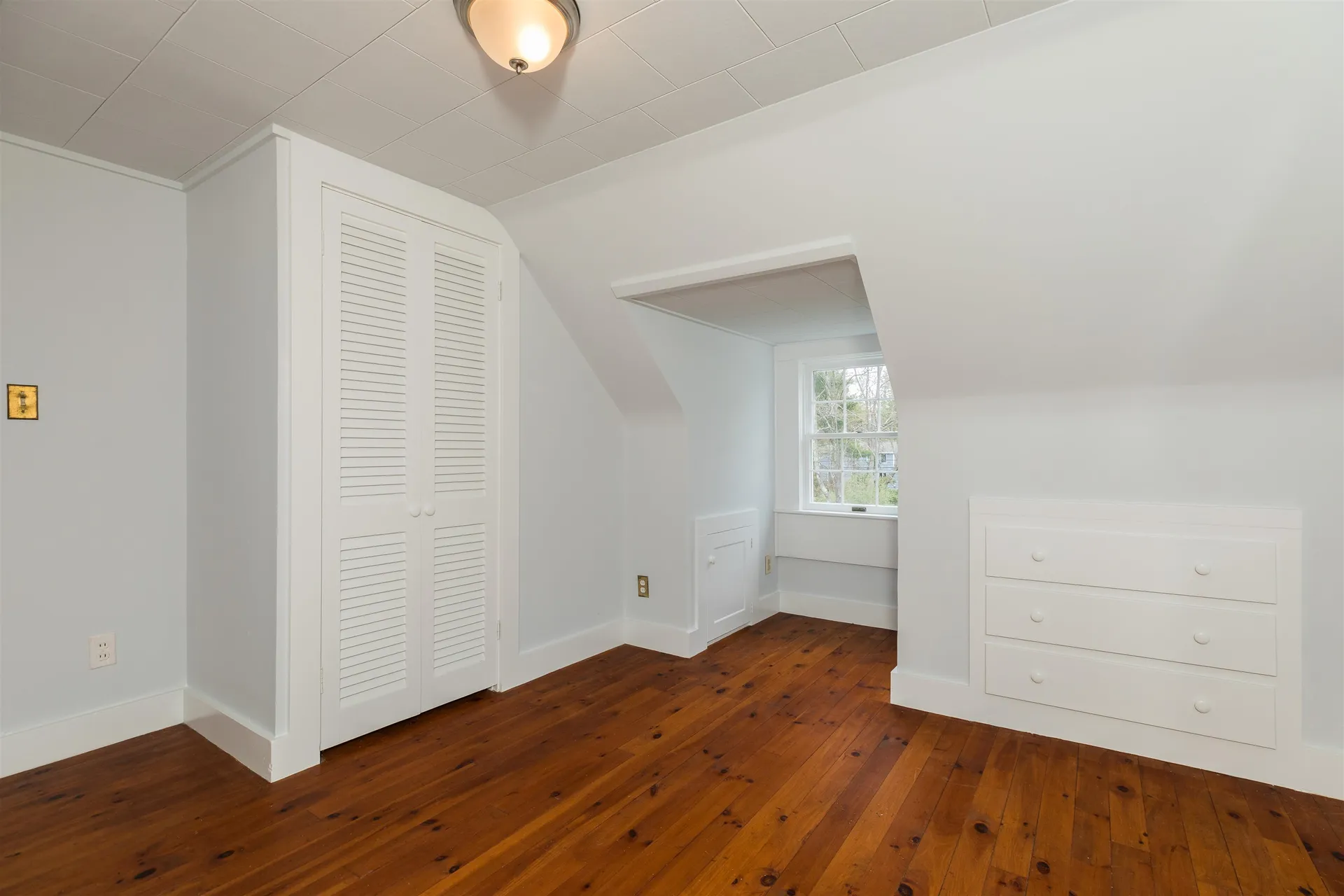 8 Thompson Lane Durham NH 03824