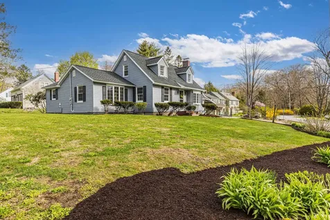 8 Thompson Lane Durham NH 03824